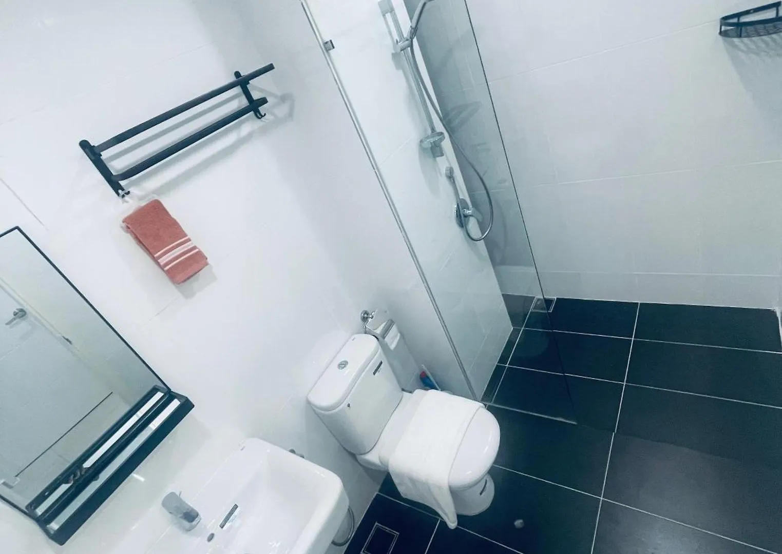 Reizz Residence Ampang By Iconus Kuala Lumpur Apartment